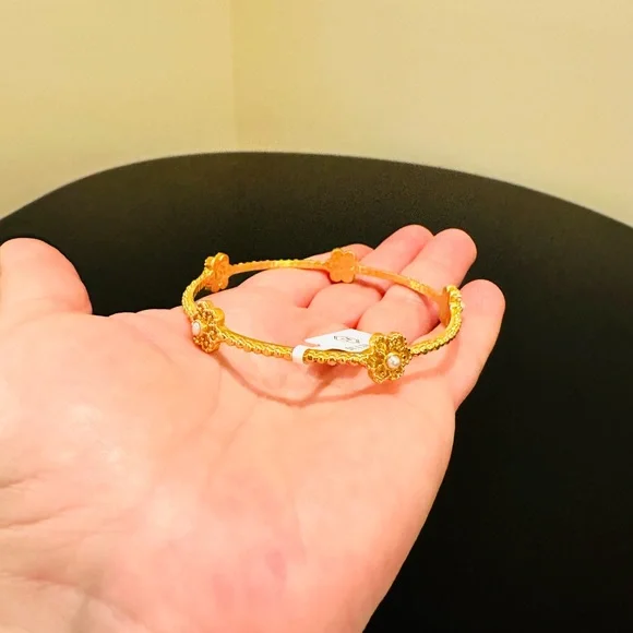 Authentic Luxury Minimalist Julie Vos Flower Pearl Station Bangle/Bracelet - Picture 13 of 17